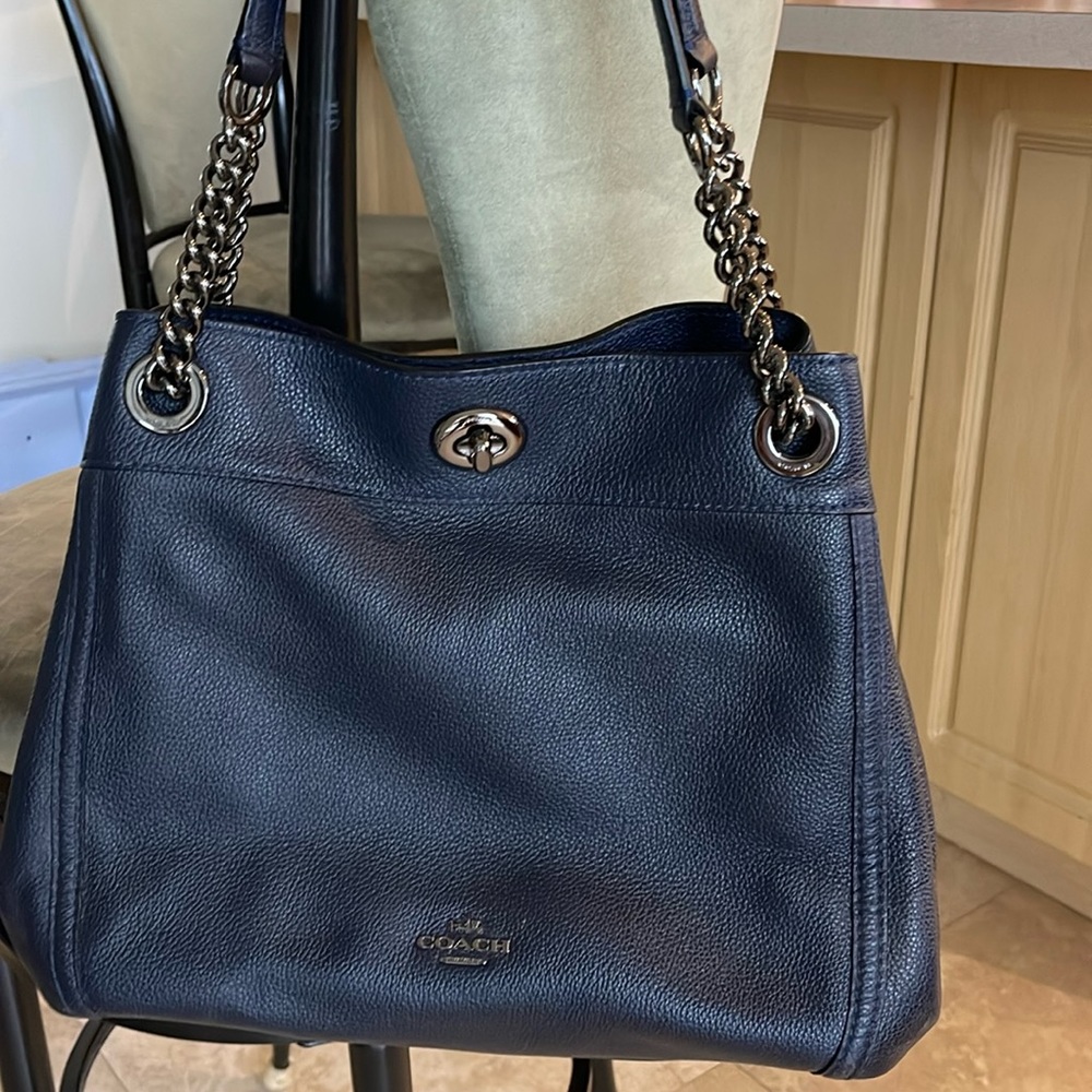 Coach Edie chain handle-turnlock- leather handbag